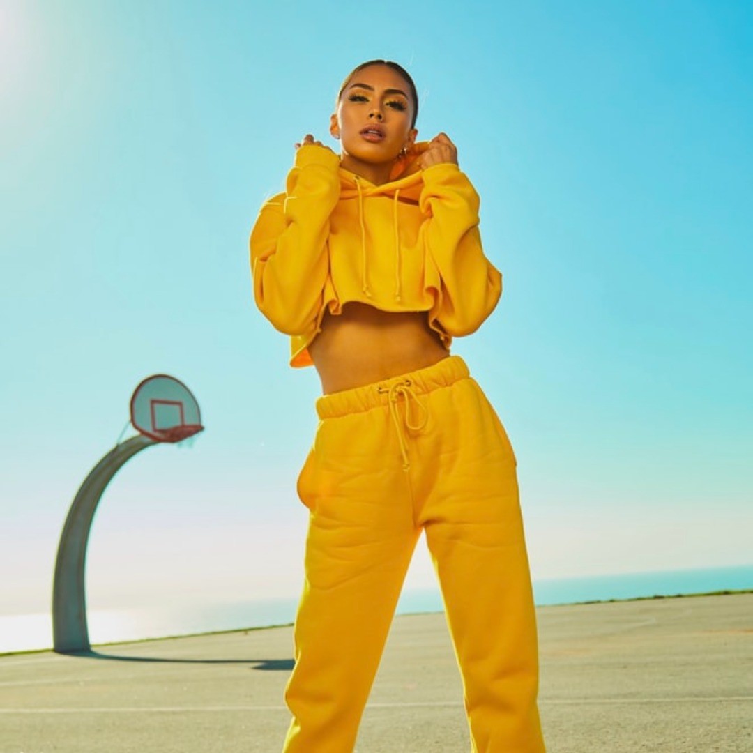 Clothing & Fashion