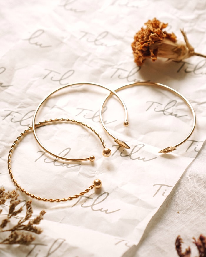 Jewelry & Accessories